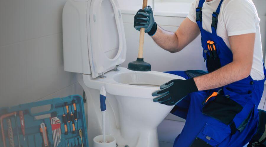 Expert burst pipe repair services in Waller, TX